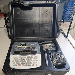 Brother P-Touch Extra Electronic Labeling System Model PT-300 with Carrying Case